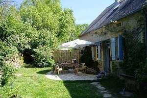 Saint-Péreuse Les Champys旅馆 外观 照片